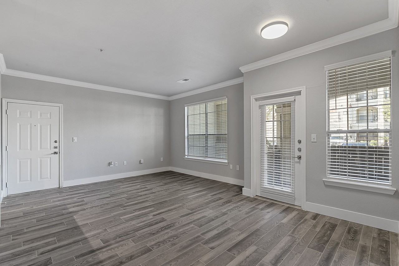 Florence - Photo 4 of 28