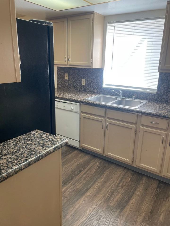 6249 Enchanted Valley Dr - Photo 3 of 10