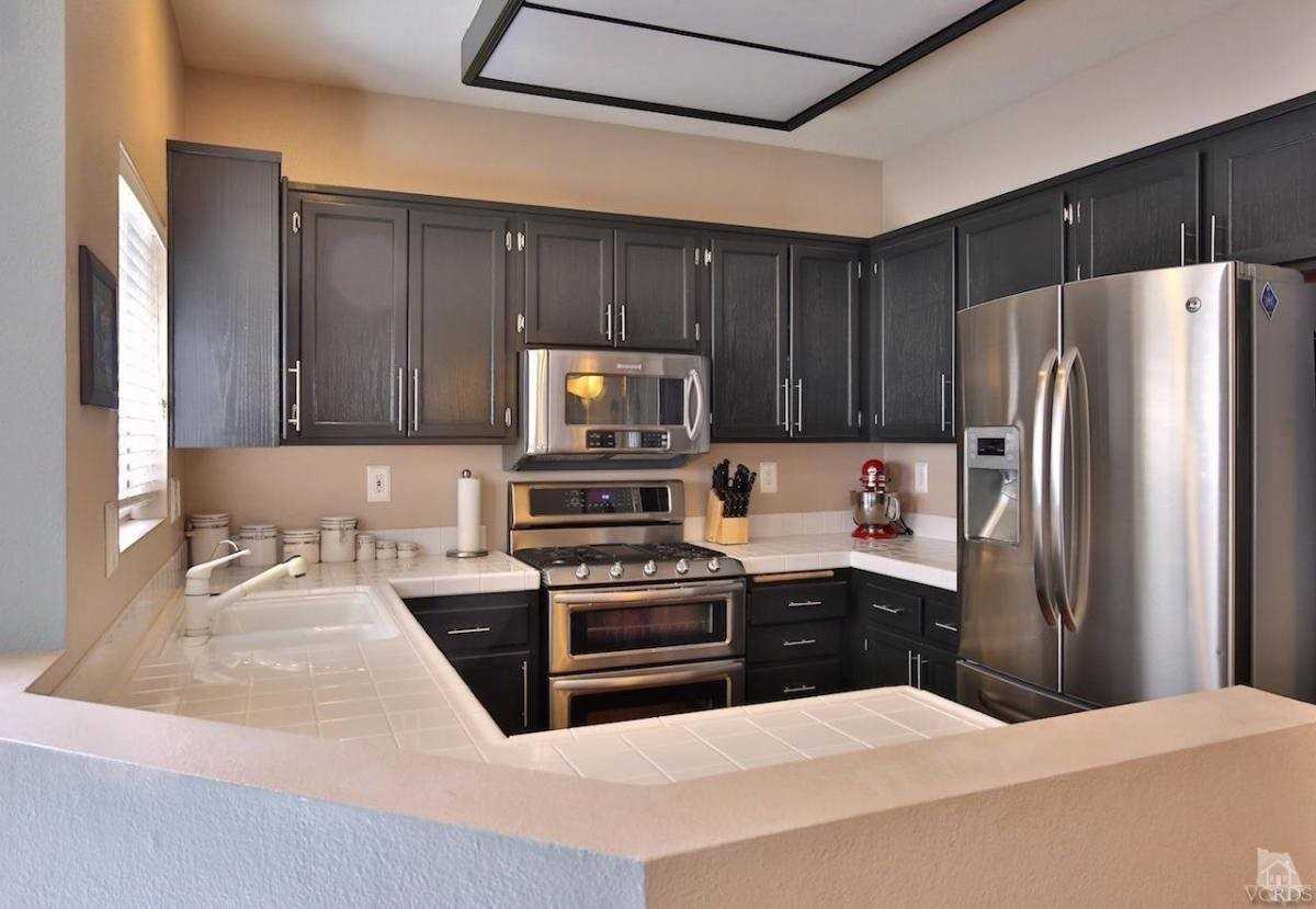 4241 Rusticview Ct - Photo 4 of 15