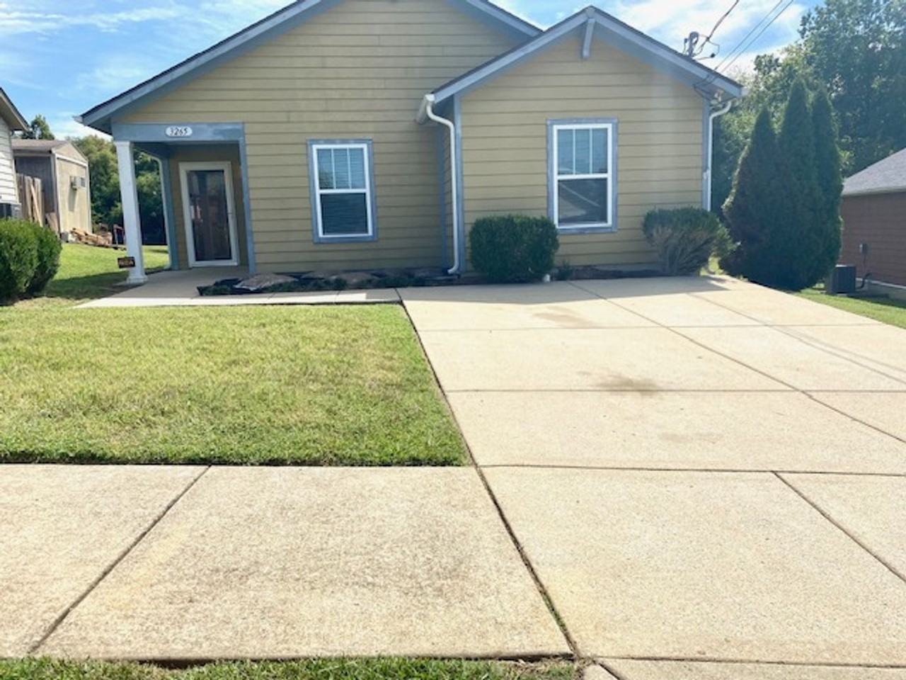 3265 Rainwood Dr - Photo 2 of 20