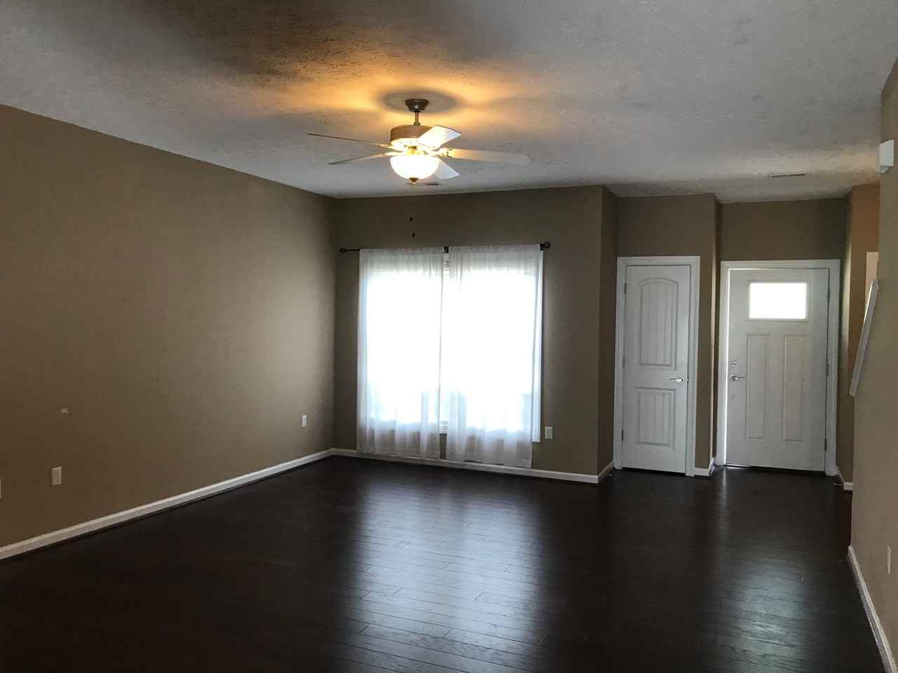 214 Capital St - Photo 2 of 12