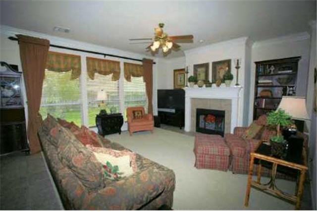 15408 Osseo Cv - Photo 3 of 8