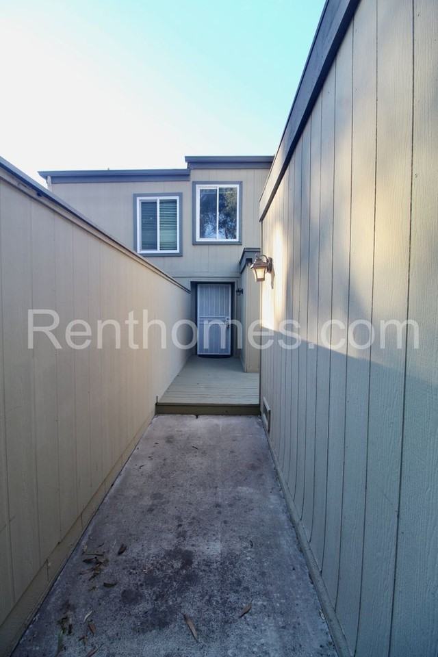 10615 Caminito Memosac - Photo 2 of 25