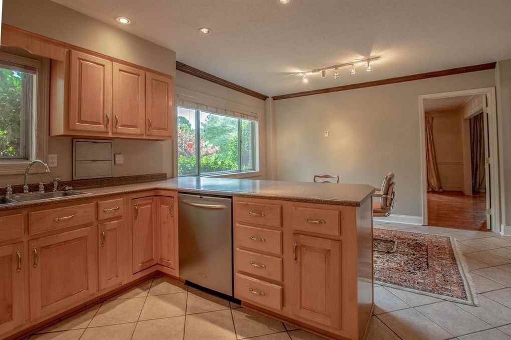 5646 Glade View Dr - Photo 3 of 19