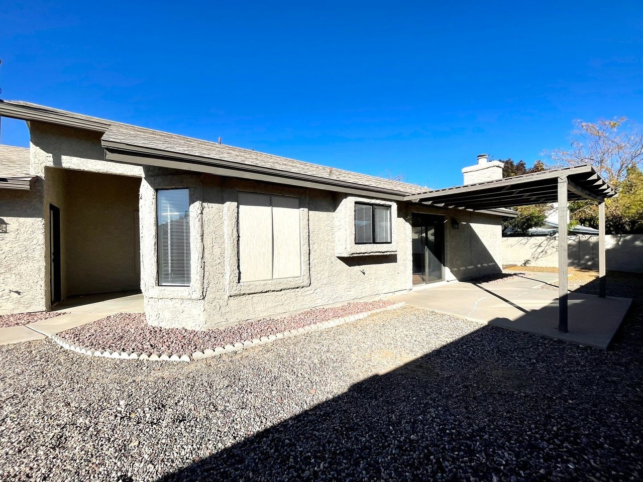 1719 Motor Ave - Photo 4 of 31