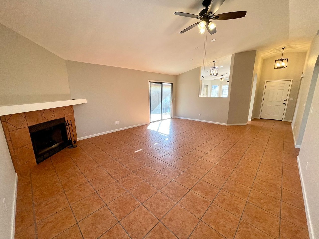 1719 Motor Ave - Photo 6 of 31