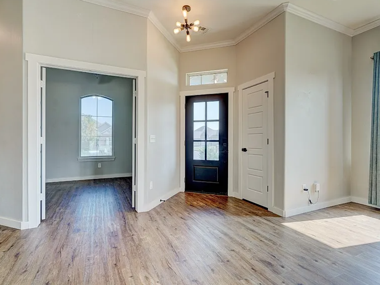 8000 Nw 160th Ter - Photo 6 of 31