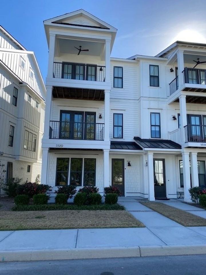 3529 Watercraft Ferry Ave - Photo 2 of 50
