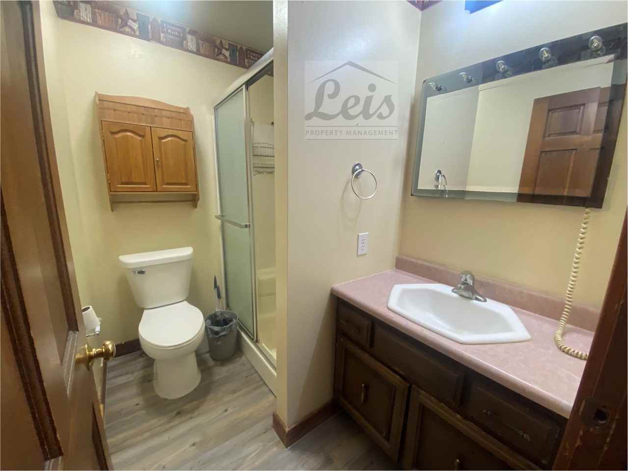 205 West Wood Street - Photo 3 of 19