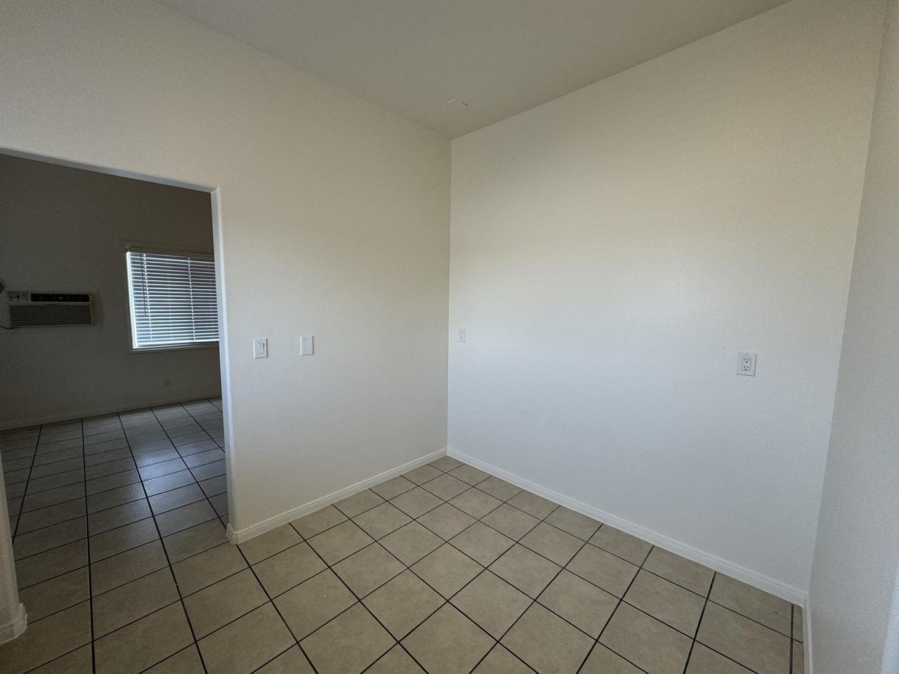 2266 Locust Avenue - Photo 2 of 5