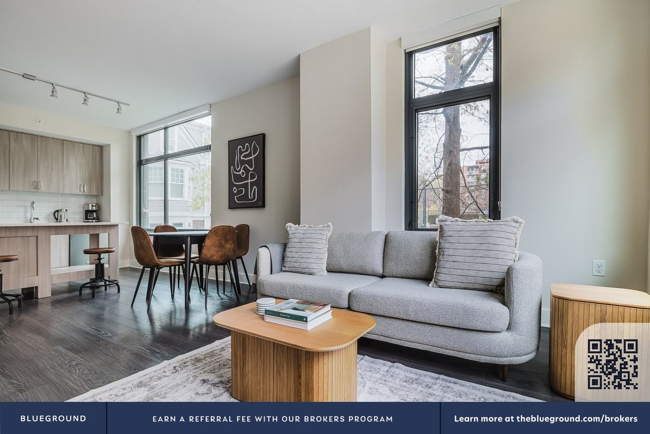 4901 Montgomery Lane - Photo 4 of 44