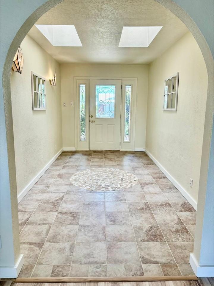 3829 Madrid Dr Ne - Photo 3 of 30