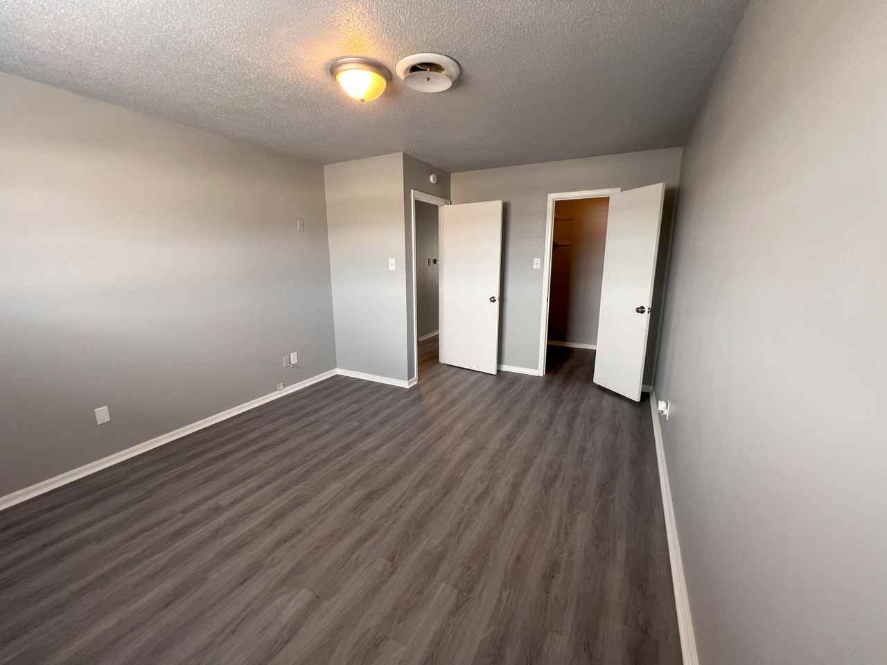 4607 Yorkshire Dr #3 - Photo 5 of 13