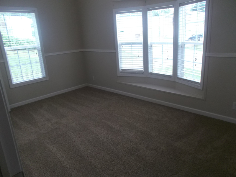 308 Heather Hill Dr - Photo 3 of 6