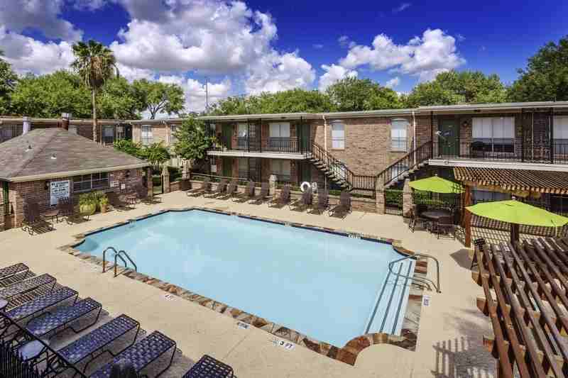 Nob Hill - Photo 3 of 32