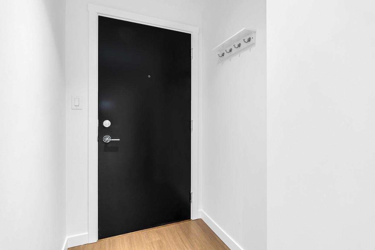 3093 Windsor Gate #903 - Photo 7 of 31