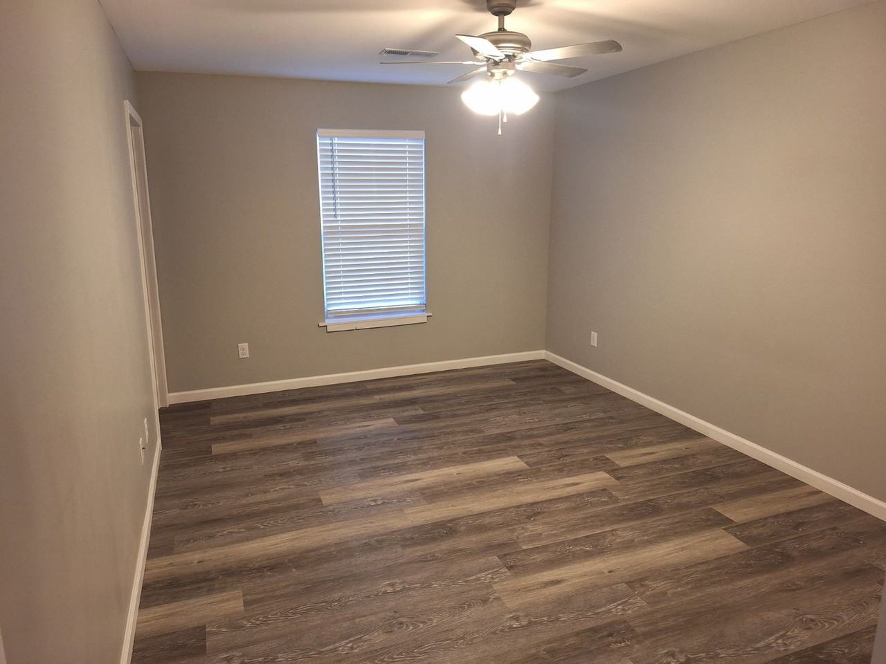 200 N 2nd St #D - Photo 5 of 21
