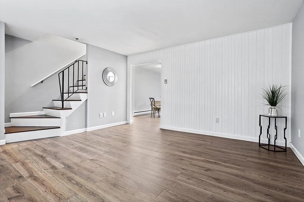 650 Robbins Ave #28 - Photo 2 of 25