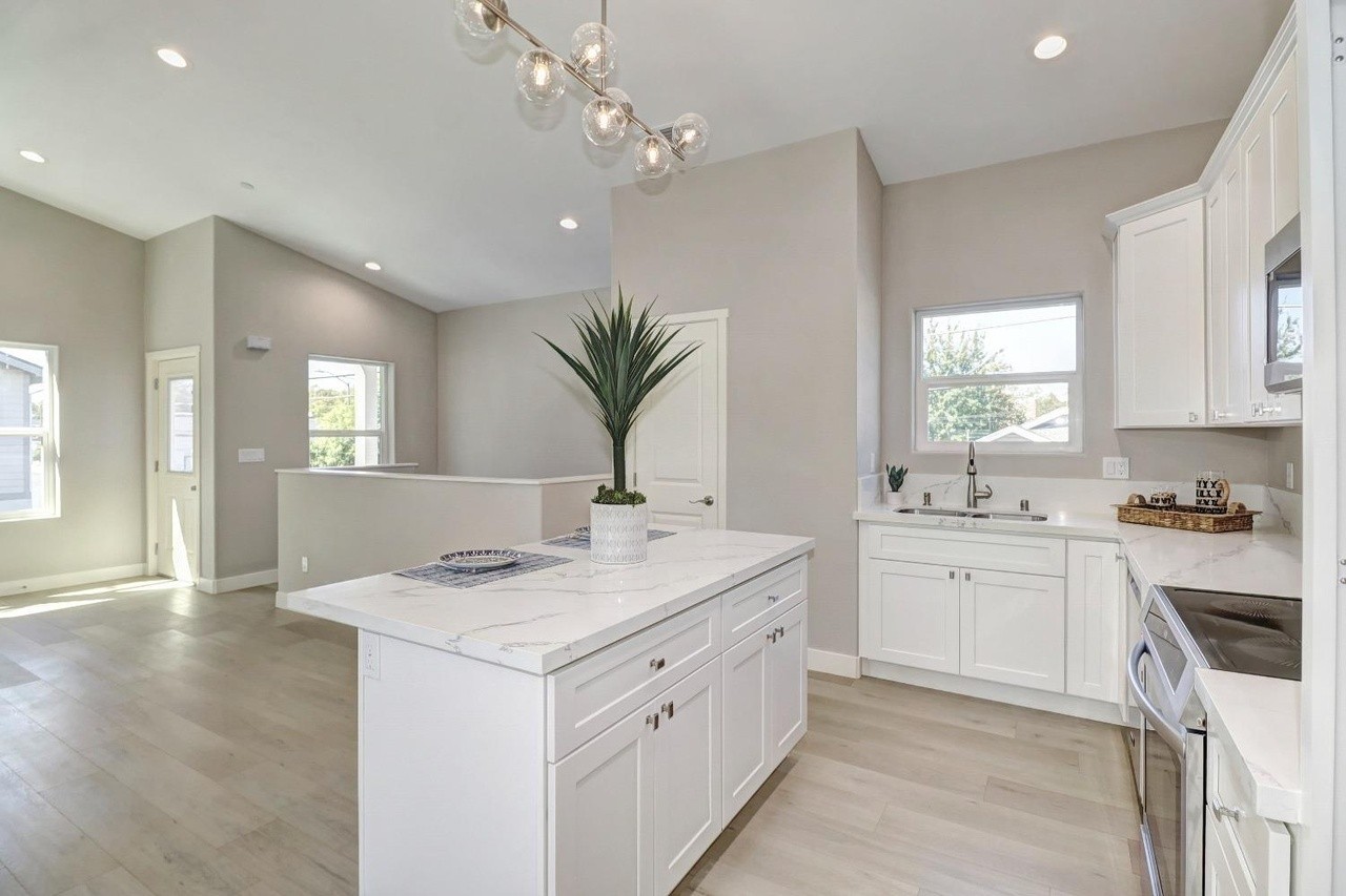 3960 Broadway #2 - Photo 7 of 19