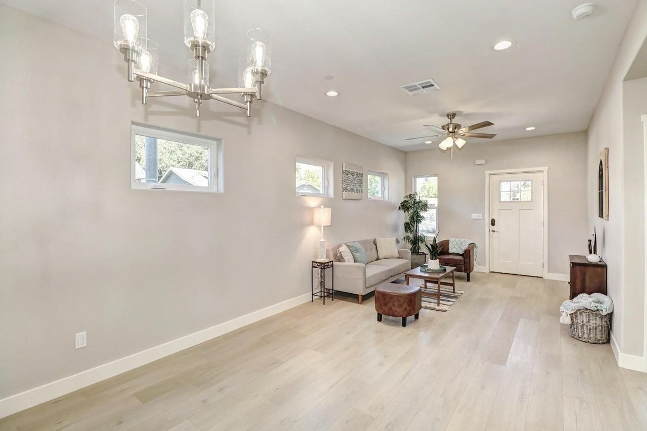 3000 40th St #1 - Photo 3 of 19