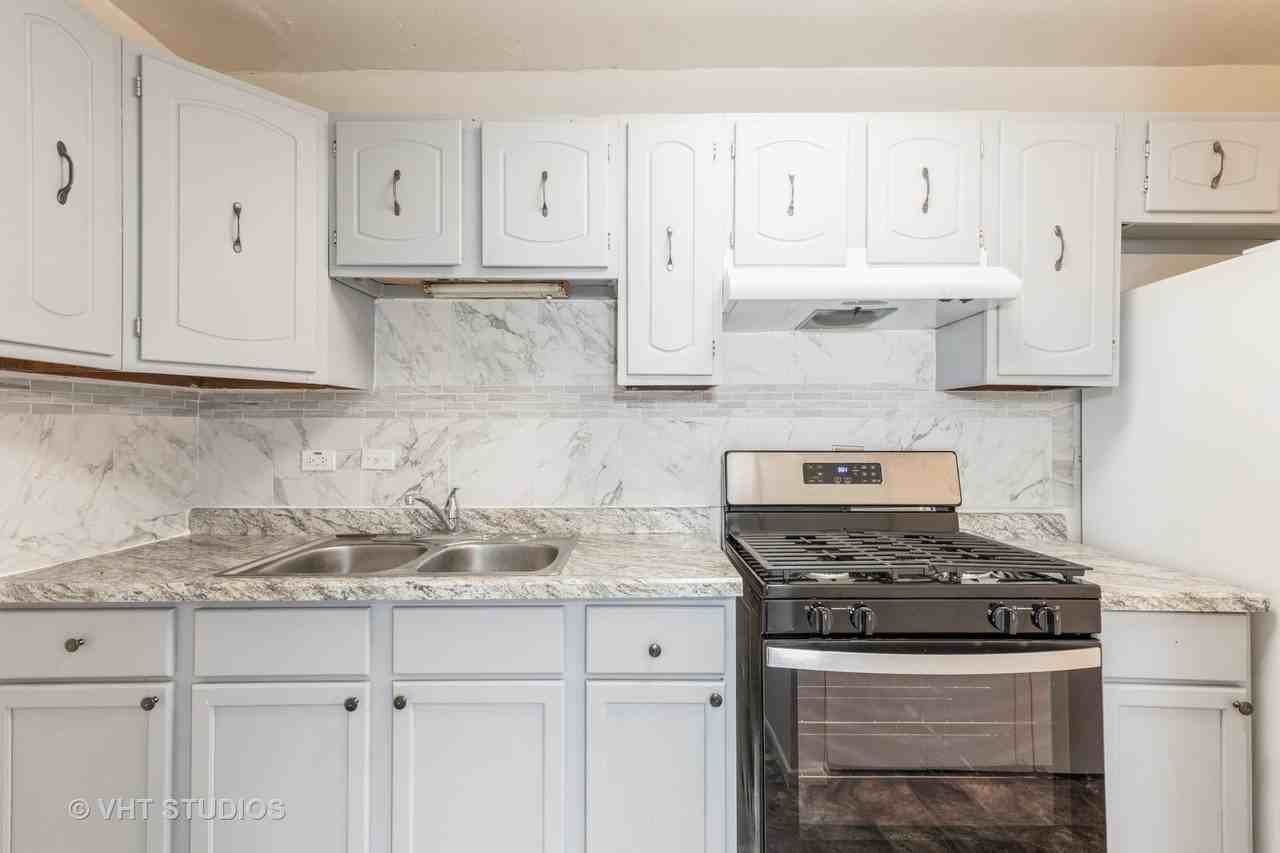 5541 Allemong Dr #5541 - Photo 6 of 11