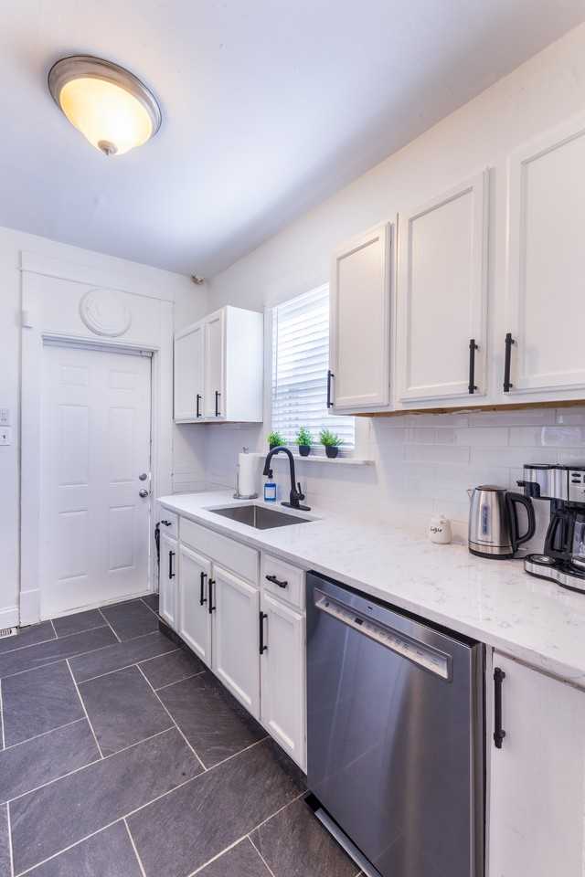 2262 Yale Ave #NA - Photo 7 of 20