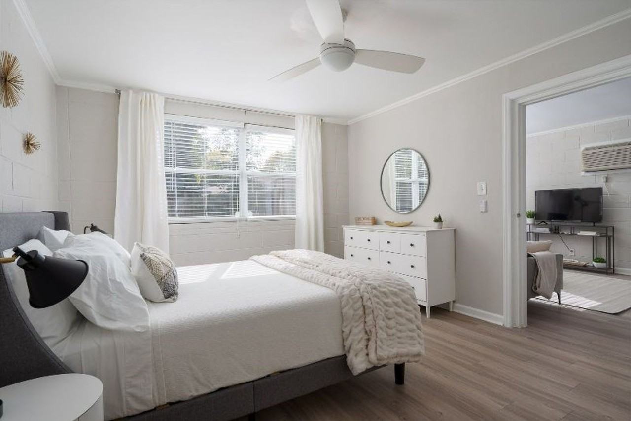 230 South Park Drive - Photo 2 of 31