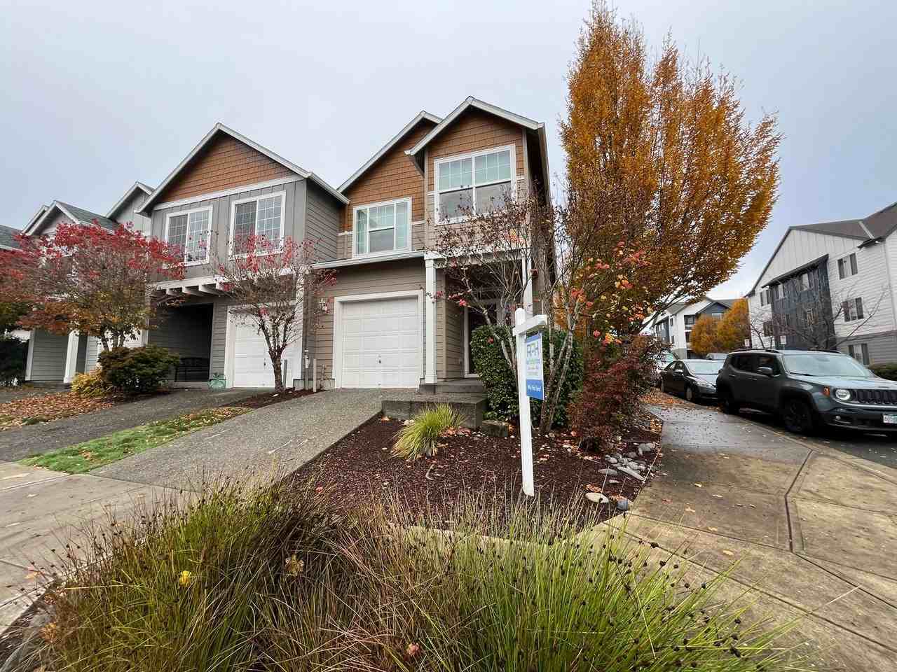 17421 Sw Turning Leaf Dr - Photo 2 of 44