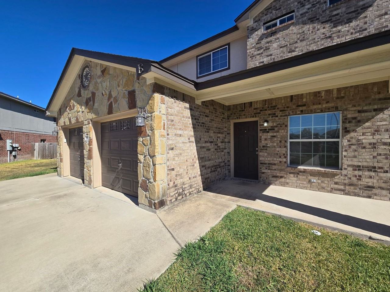 1101 Grace Point Dr #B - Photo 2 of 24