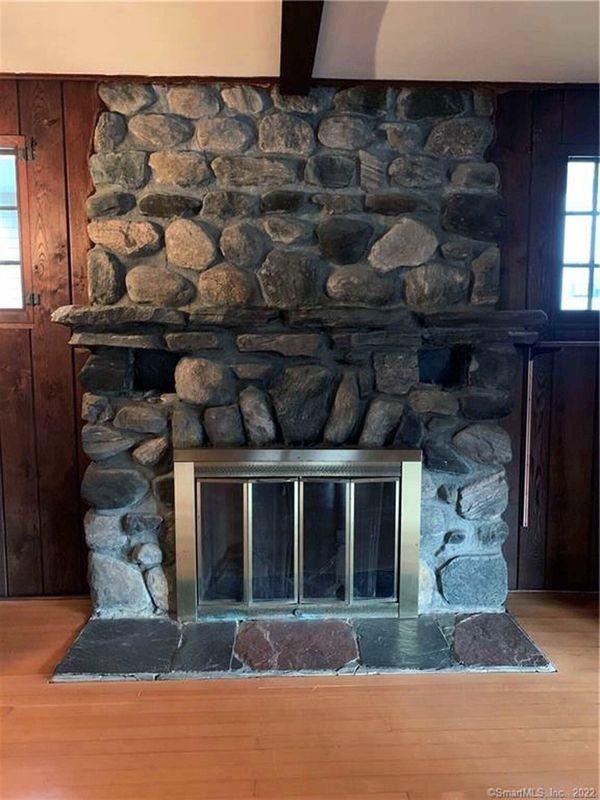 23 Cedar Dr - Photo 2 of 24
