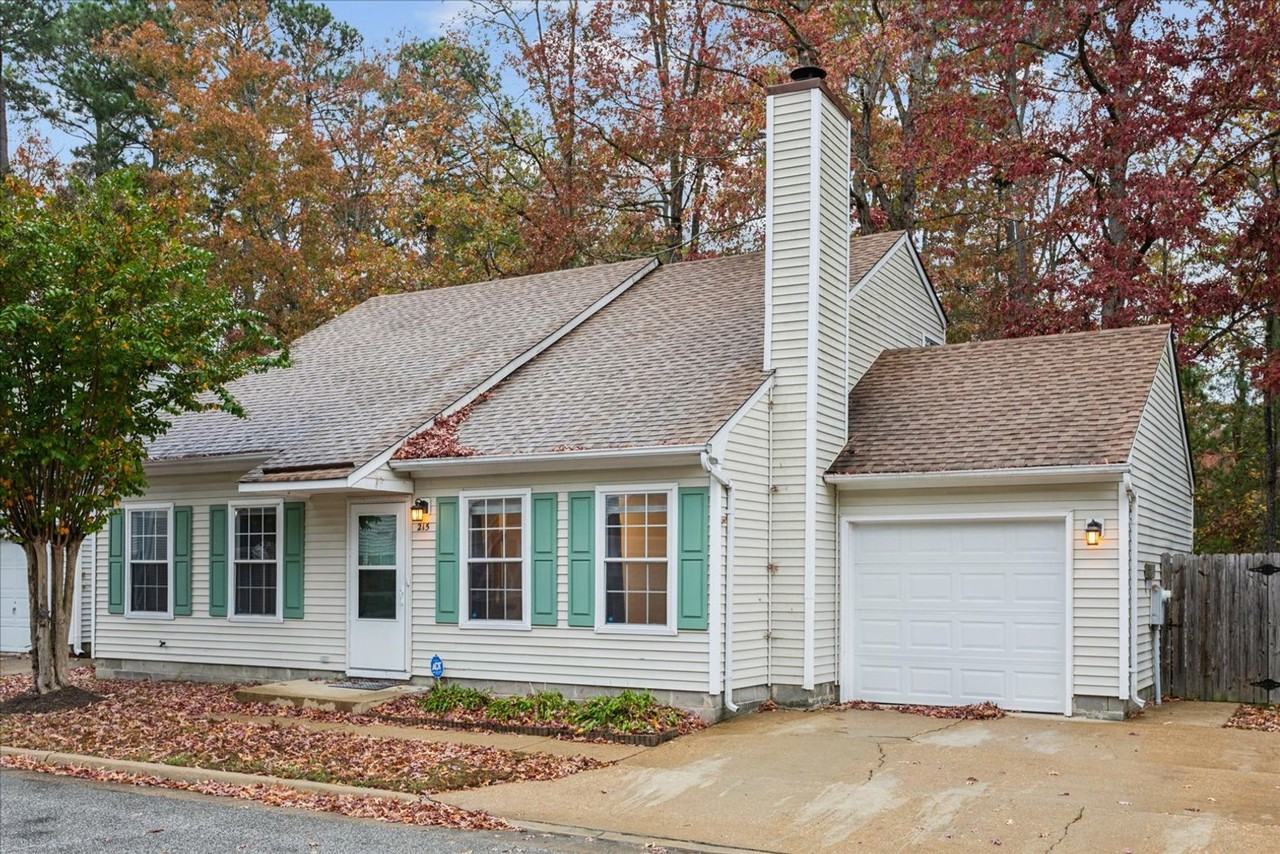 215 Old Bridge Ct - Photo 4 of 42