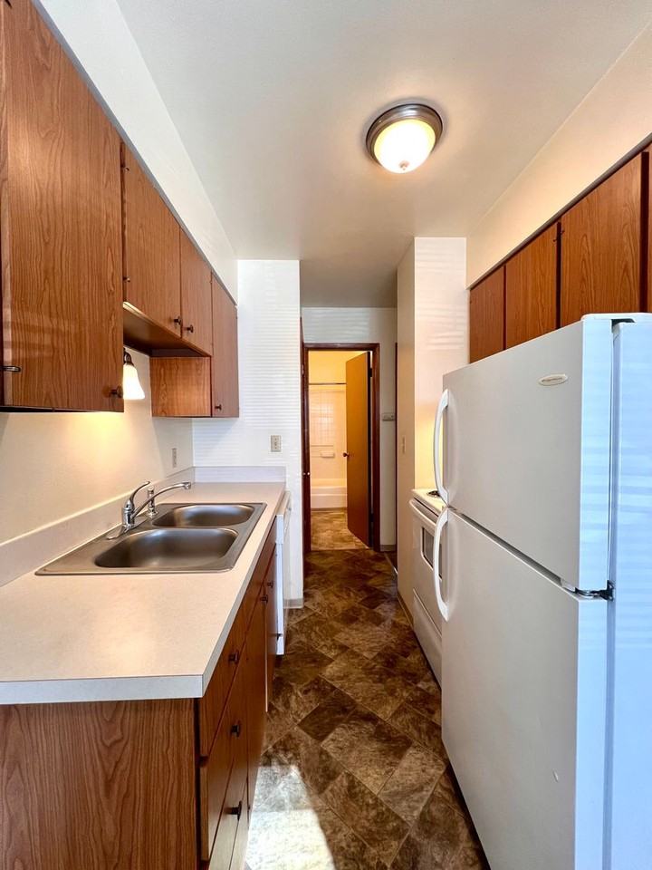 2705 W Nob Hill Blvd #O1 - Photo 6 of 16