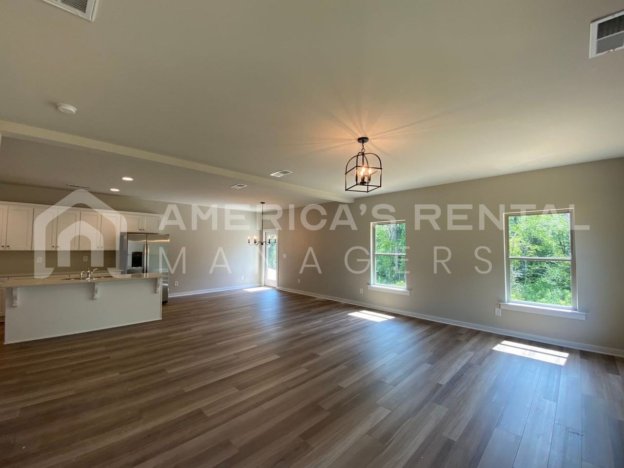 1385 Brookhaven Dr - Photo 6 of 35