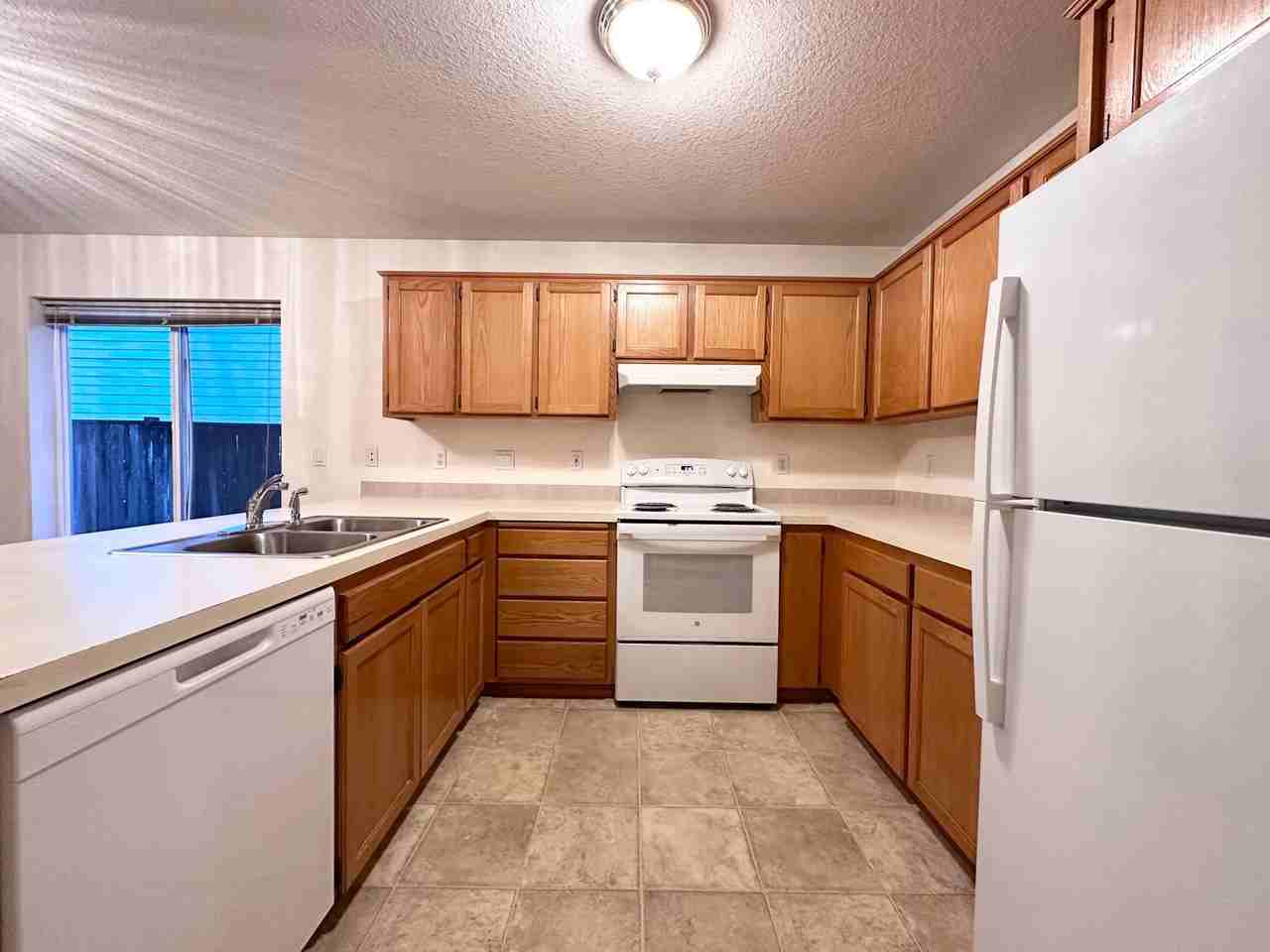 2308 Se Kane Ave - Photo 3 of 21