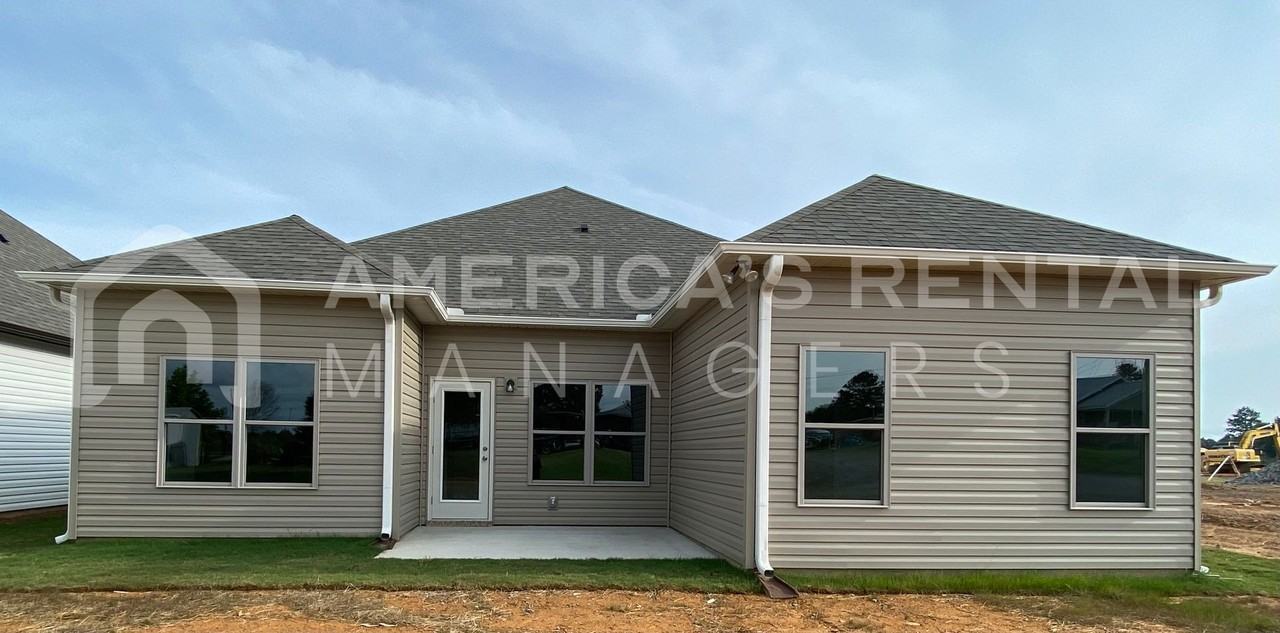 250 County Road 1701 - Photo 2 of 38