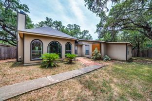 208 S Winston Ln - Photo 1 of 1