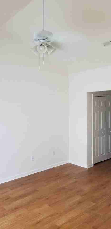 218 Kelsey Blvd - Photo 2 of 12