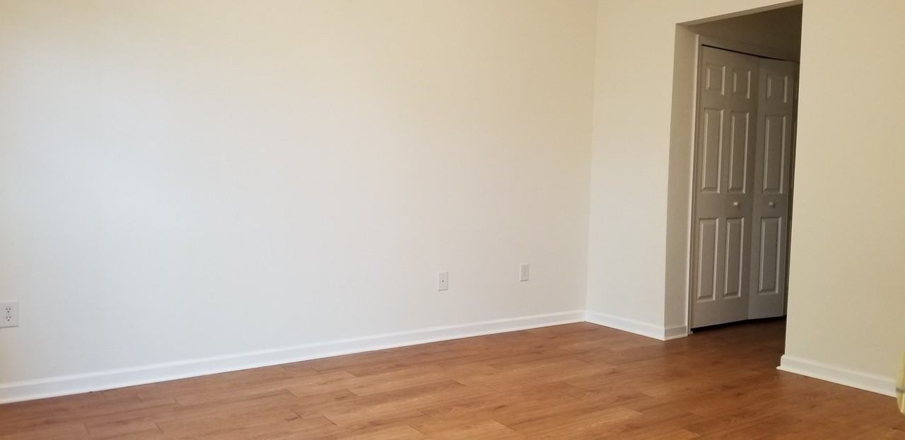 218 Kelsey Blvd - Photo 4 of 12