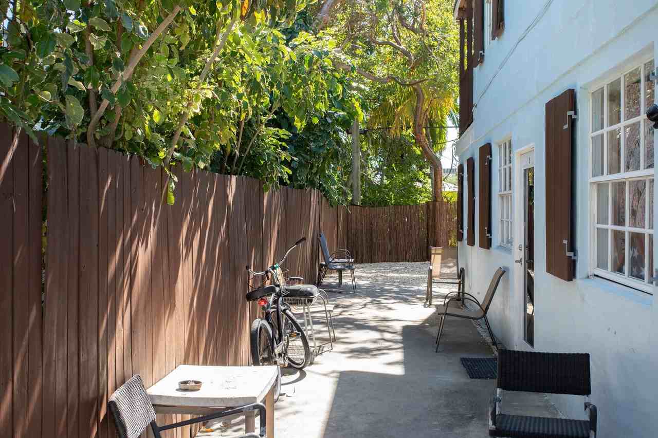 3430 Eagle Ave #6 - Photo 2 of 11