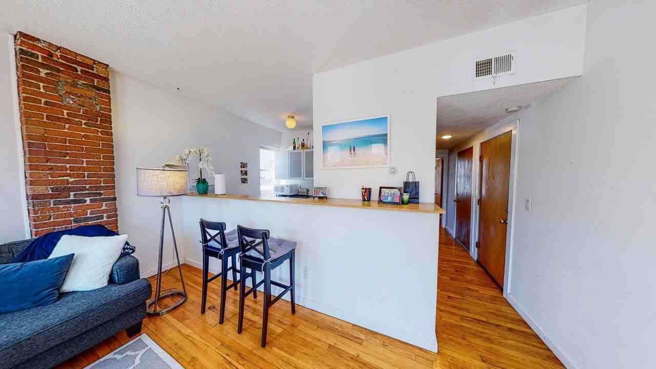924 State St #1 - Photo 7 of 16