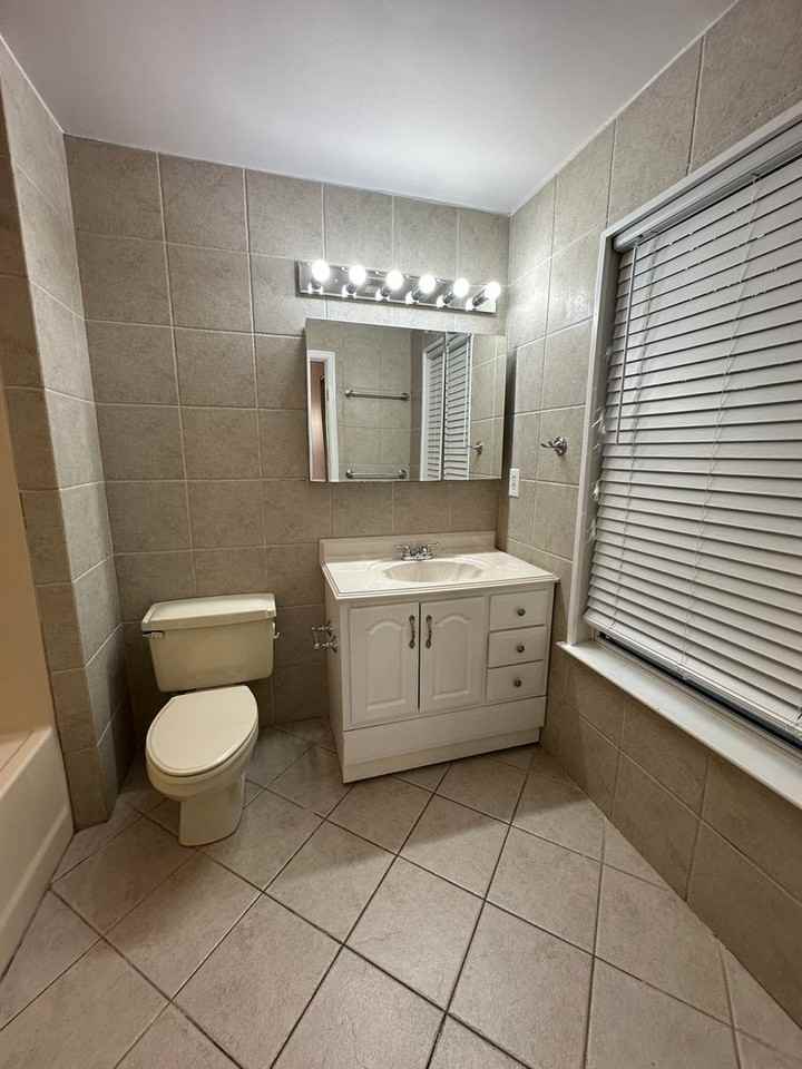 706 Gemstone Ln - Photo 6 of 17