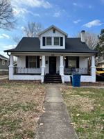 featured image of 620 E Delmar St