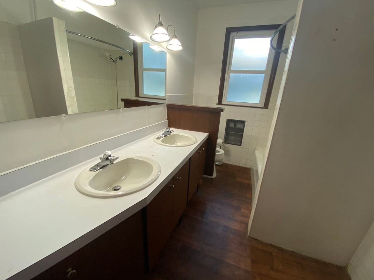 620 E Delmar St - Photo 5 of 7