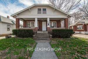 featured image of 946 E Delmar St