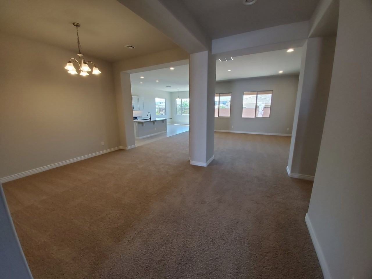 8537 W Myrtle Ave - Photo 2 of 13
