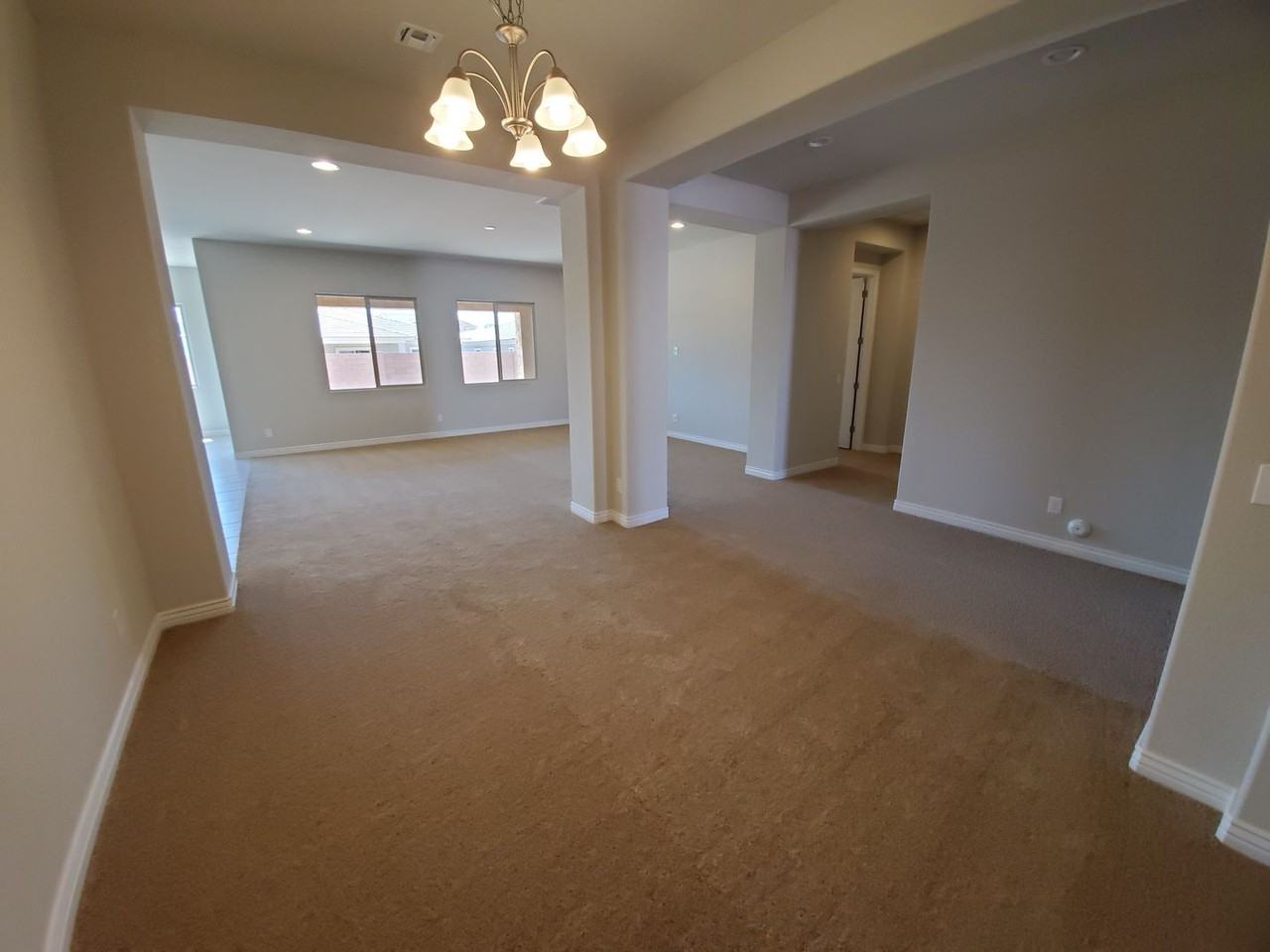 8537 W Myrtle Ave - Photo 3 of 13