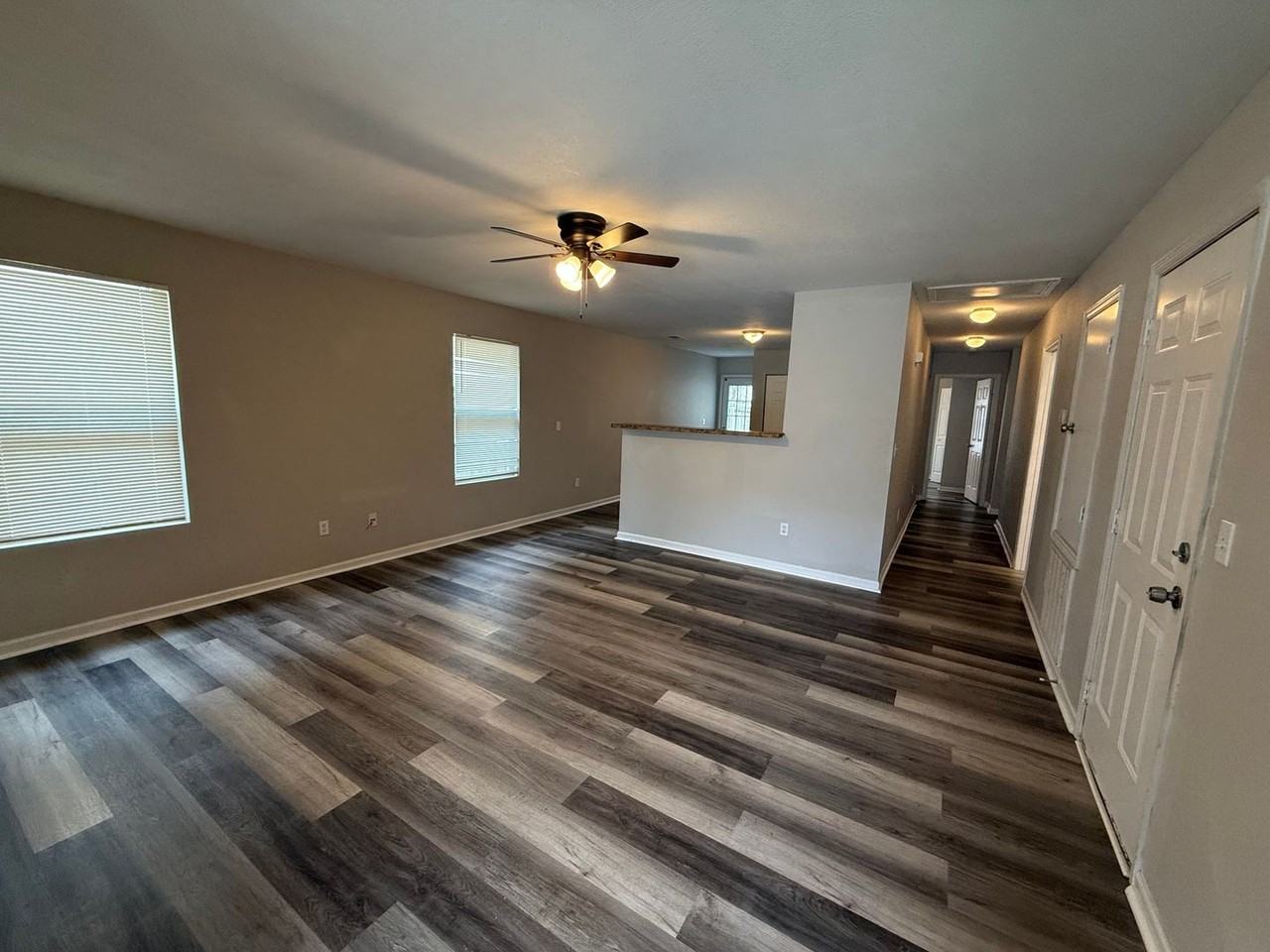 154 Jesse Layne Dr - Photo 2 of 11