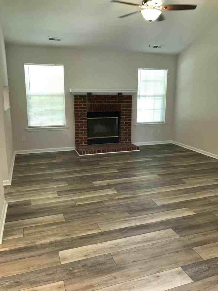 1224 Colonial Vw - Photo 3 of 22