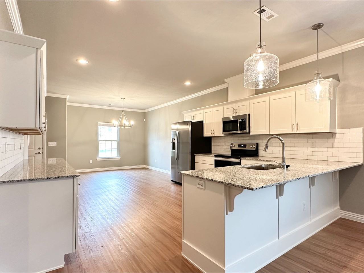 2079 Penelope Lane - Photo 2 of 20