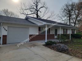 featured image of 1309 Post Oak Rd